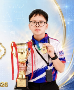 นักเรียนอนุบาลลำปางฯ คว้าถ้วยรางวัลรองชนะเลิศอันดับ 1 เวทีคณิตศาสตร์ระดับประเทศ SMC² 2026